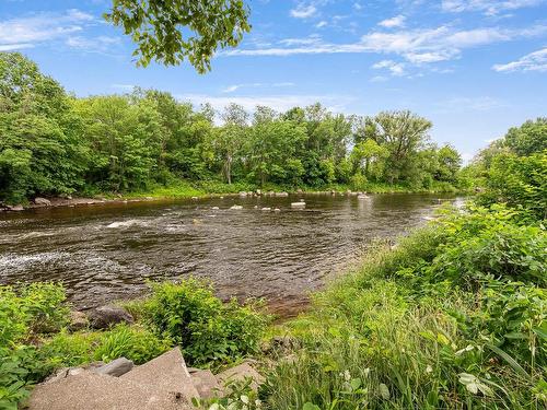 Vue sur l'eau - 205 Ch. Aurèle, Brigham, QC - Outdoor With Body Of Water With View