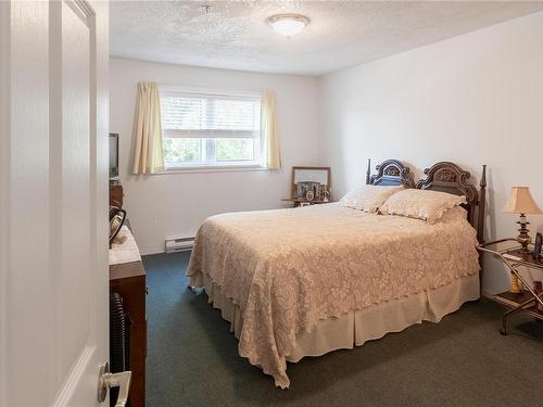 204-3855 11Th Ave, Port Alberni, BC - Indoor Photo Showing Bedroom