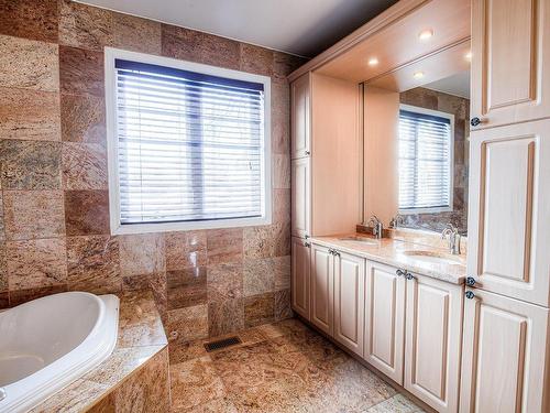 Ensuite bathroom - 550 Boul. Neptune, Dorval, QC - Indoor Photo Showing Bathroom