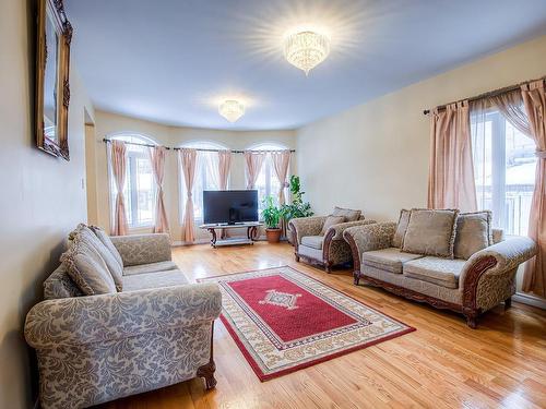 Salle familiale - 550 Boul. Neptune, Dorval, QC - Indoor Photo Showing Living Room