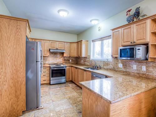 Kitchen - 550 Boul. Neptune, Dorval, QC - Indoor Photo Showing Kitchen With Double Sink