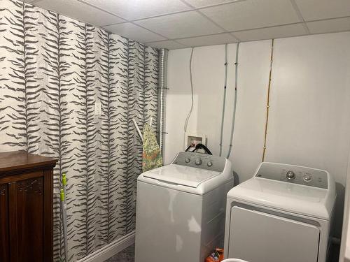 Salle de lavage - 65 8E Rue, Chapais, QC - Indoor Photo Showing Laundry Room
