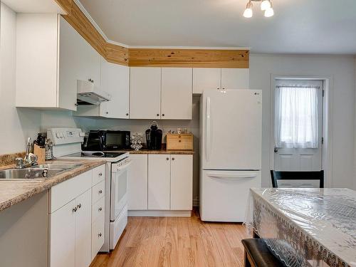 Kitchen - 135  - 137 Rue Du Rapide, Mont-Tremblant, QC - Indoor Photo Showing Kitchen