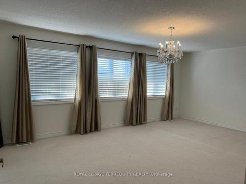 4671 Cortina Rd, Burlington, ON - Indoor Photo Showing Bedroom