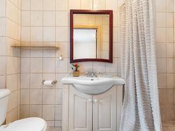 Ensuite bathroom - 