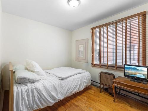 Bedroom - 6343  - 6347 Av. Clanranald, Montréal (Côte-Des-Neiges/Notre-Dame-De-Grâce), QC - Indoor Photo Showing Bedroom