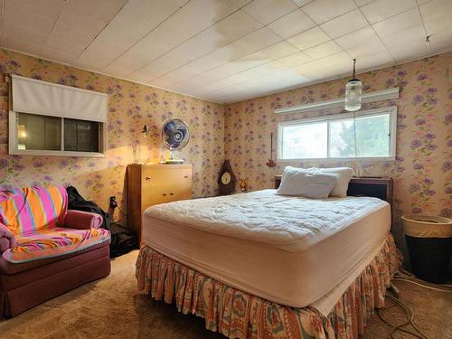 2424 Loon Lake Rd, Ashcroft, BC - Indoor Photo Showing Bedroom