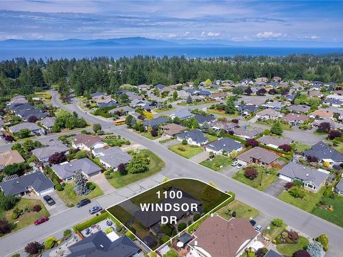 1100 Windsor Dr, Qualicum Beach, BC 