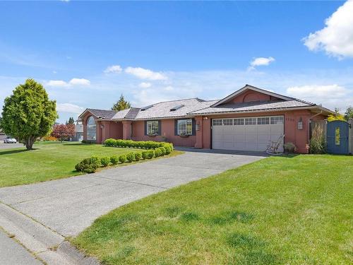 1100 Windsor Dr, Qualicum Beach, BC 