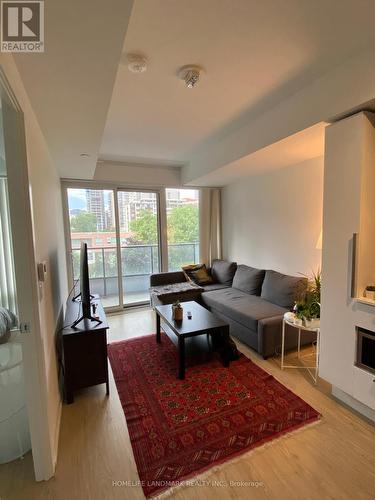 616 - 85 Wood Street, Toronto, ON - Indoor Photo Showing Living Room With Fireplace