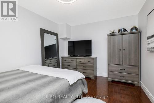 204 Main Street S, Halton Hills, ON - Indoor Photo Showing Bedroom