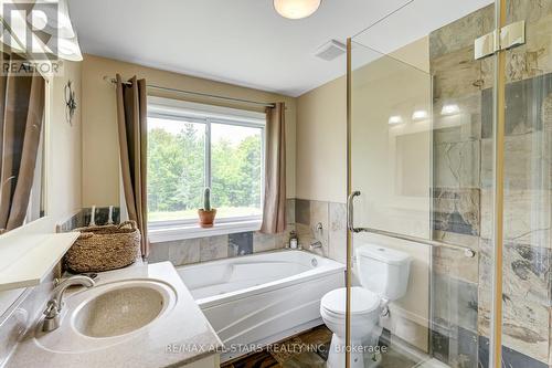 1057 Base Line Road, Kawartha Lakes, ON - Indoor Photo Showing Bathroom