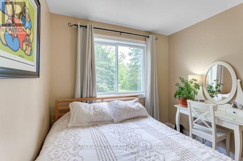 1057 Base Line Road, Kawartha Lakes, ON - Indoor Photo Showing Bedroom