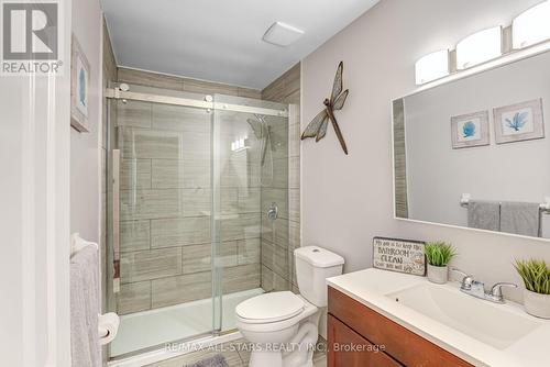 1057 Base Line Road, Kawartha Lakes, ON - Indoor Photo Showing Bathroom