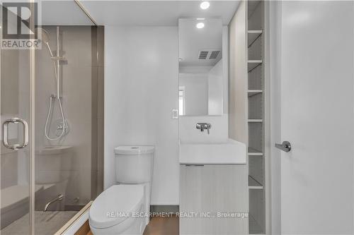 507 - 370 Martha Street, Burlington, ON - Indoor Photo Showing Bathroom
