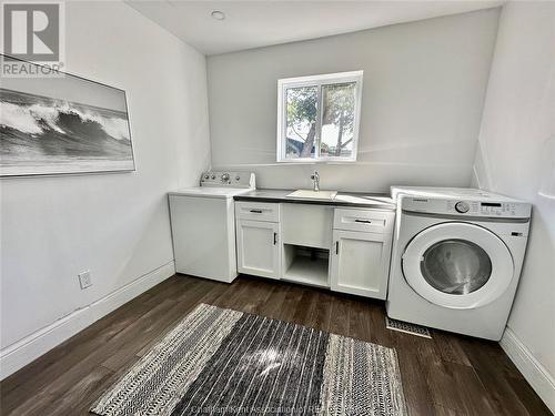 106 Patteson Avenue, Chatham, ON - Indoor Photo Showing Laundry Room