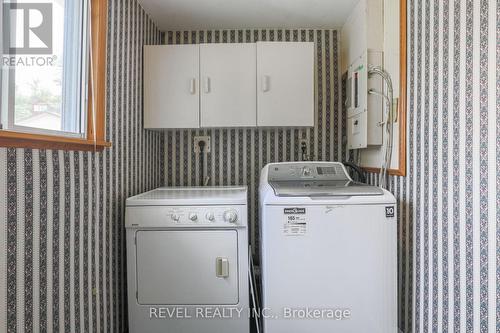 13 Third Street, Kawartha Lakes, ON - Indoor Photo Showing Laundry Room