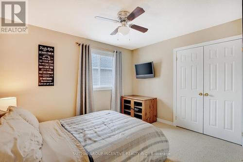 920 Booth Avenue, Innisfil, ON - Indoor Photo Showing Bedroom