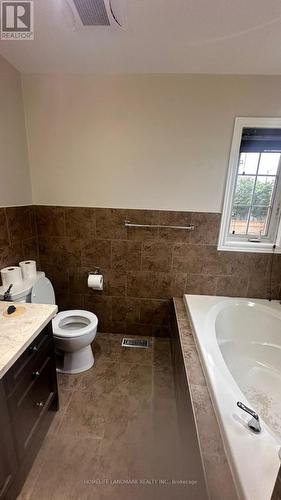 7100 Walworth Court, Mississauga, ON - Indoor Photo Showing Bathroom