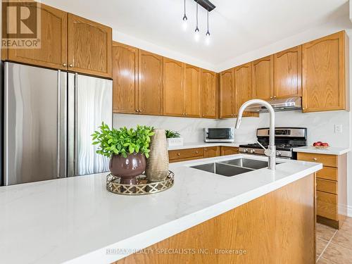 28 Crystal Glen Crescent, Brampton, ON - Indoor Photo Showing Kitchen With Double Sink