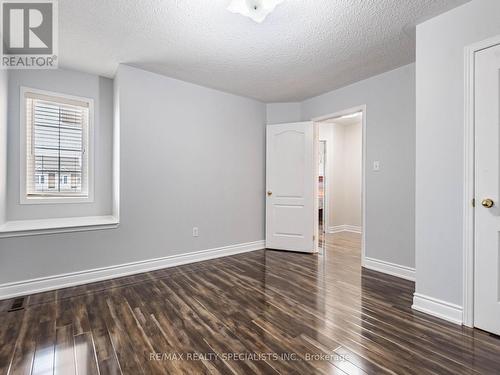 28 Crystal Glen Crescent, Brampton, ON - Indoor Photo Showing Other Room