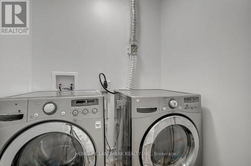 Ph1214 - 2929 Aquitaine Avenue, Mississauga, ON - Indoor Photo Showing Laundry Room