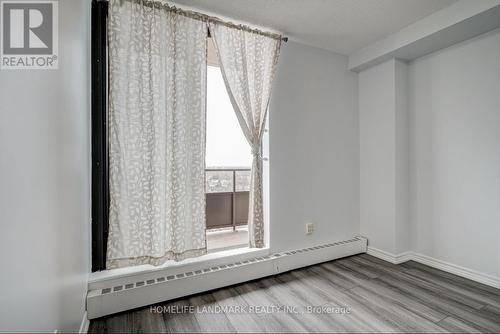 Ph1214 - 2929 Aquitaine Avenue, Mississauga, ON - Indoor Photo Showing Other Room
