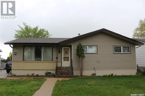 542 6Th Avenue W, Shaunavon, SK - Outdoor