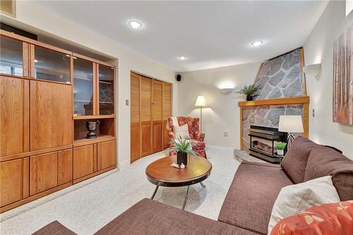 411 East 15Th Street, Hamilton, ON - Indoor Photo Showing Living Room With Fireplace