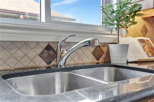 411 East 15Th Street, Hamilton, ON - Indoor Photo Showing Kitchen With Double Sink