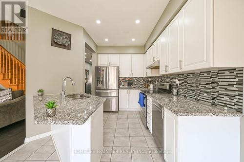 9 Owens Road, Brampton, ON - Indoor Photo Showing Kitchen With Double Sink With Upgraded Kitchen