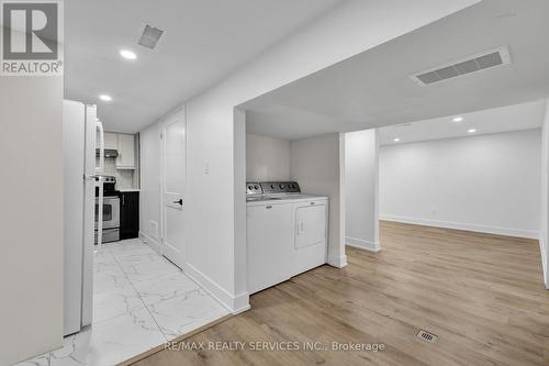 1 Athens Street, Hamilton, ON - Indoor Photo Showing Laundry Room