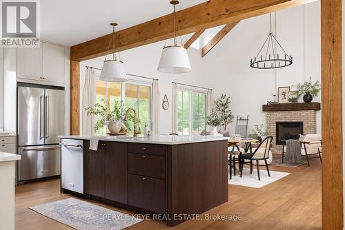 303 Clearwater Lake Road, Huntsville, ON - Indoor Photo Showing Kitchen