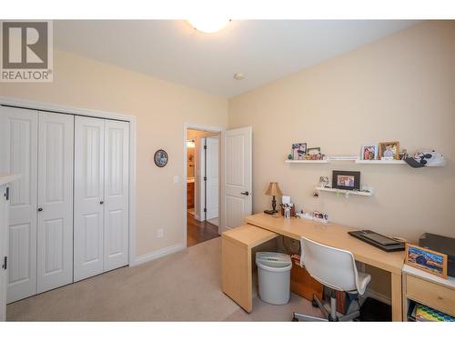 2450 Radio Tower Road Unit# 187, Oliver, BC - Indoor Photo Showing Office