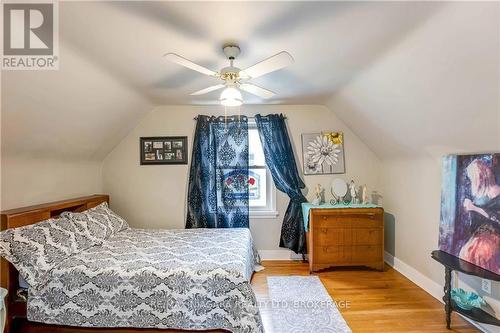 40 Mcdonald Avenue, Thorold, ON - Indoor Photo Showing Bedroom