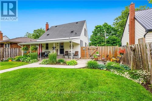 40 Mcdonald Avenue, Thorold, ON - Outdoor With Deck Patio Veranda