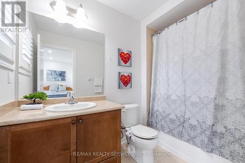 7 Swanton Road, Brampton, ON - Indoor Photo Showing Bathroom