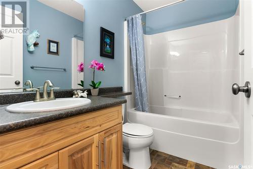 4831 Taylor Crescent, Regina, SK - Indoor Photo Showing Bathroom