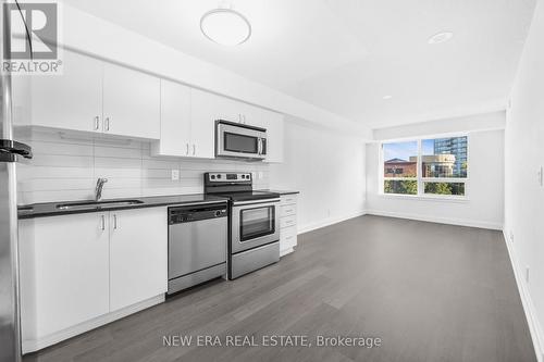 219 - 1070 Sheppard Avenue W, Toronto (York University Heights), ON - Indoor Photo Showing Kitchen With Double Sink