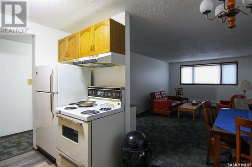 144 First Avenue N, Yorkton, SK - Indoor Photo Showing Kitchen