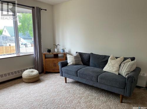 144 First Avenue N, Yorkton, SK - Indoor Photo Showing Living Room