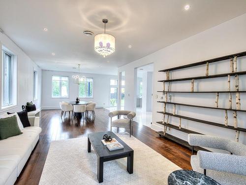 Salon - 250 Rue Einstein, Dollard-Des-Ormeaux, QC - Indoor Photo Showing Living Room