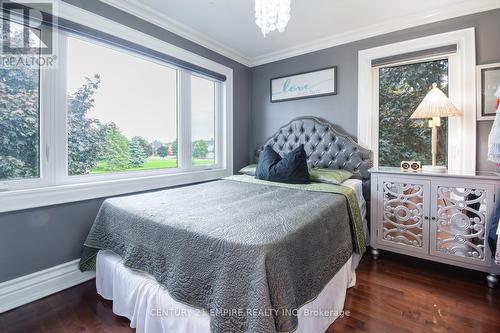 14 Navy Crescent, Brampton, ON - Indoor Photo Showing Bedroom