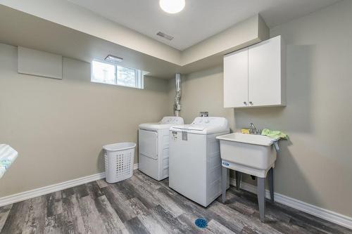 19 George Street, Richmond Hill, ON - Indoor Photo Showing Laundry Room