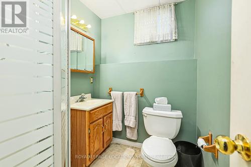 34 Reid Crescent, Collingwood, ON - Indoor Photo Showing Bathroom