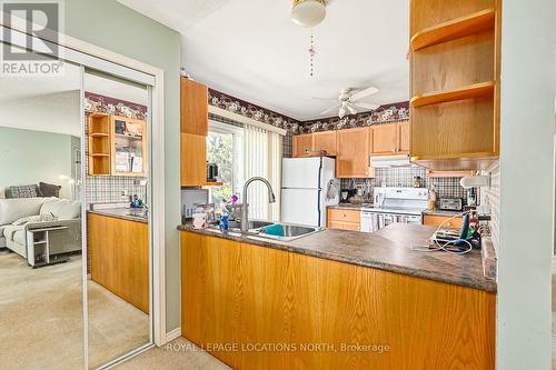 34 Reid Crescent, Collingwood, ON - Indoor Photo Showing Kitchen With Double Sink