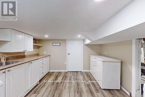 408 Century Street, Oshawa, ON - Indoor Photo Showing Laundry Room