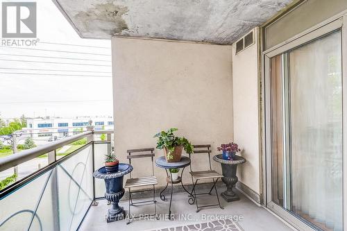 315 - 2500 Rutherford Road, Vaughan, ON - Outdoor With Balcony With Exterior