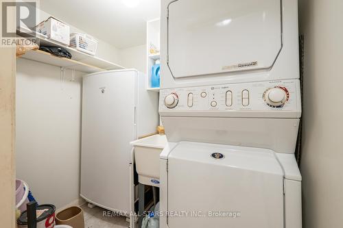 205 - 2500 Rutherford Road, Vaughan, ON - Indoor Photo Showing Laundry Room