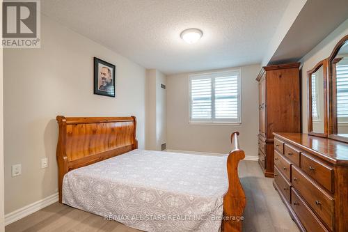 205 - 2500 Rutherford Road, Vaughan, ON - Indoor Photo Showing Bedroom